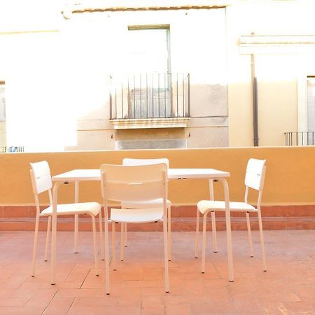 Tarragona Suites Mediona Екстер'єр фото