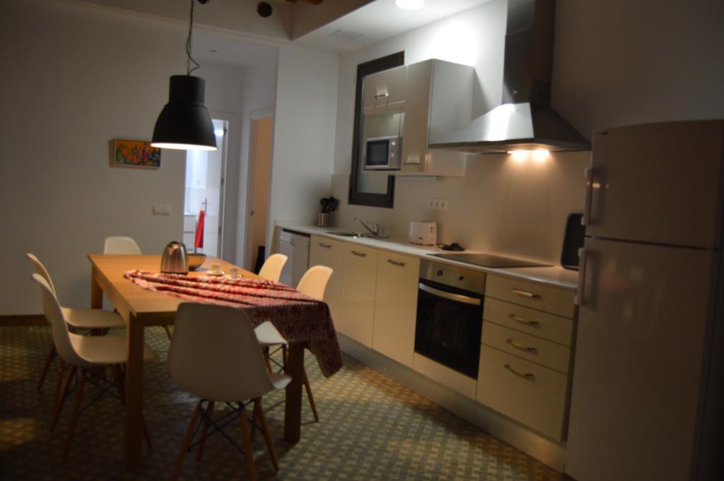 Tarragona Suites Mediona Екстер'єр фото
