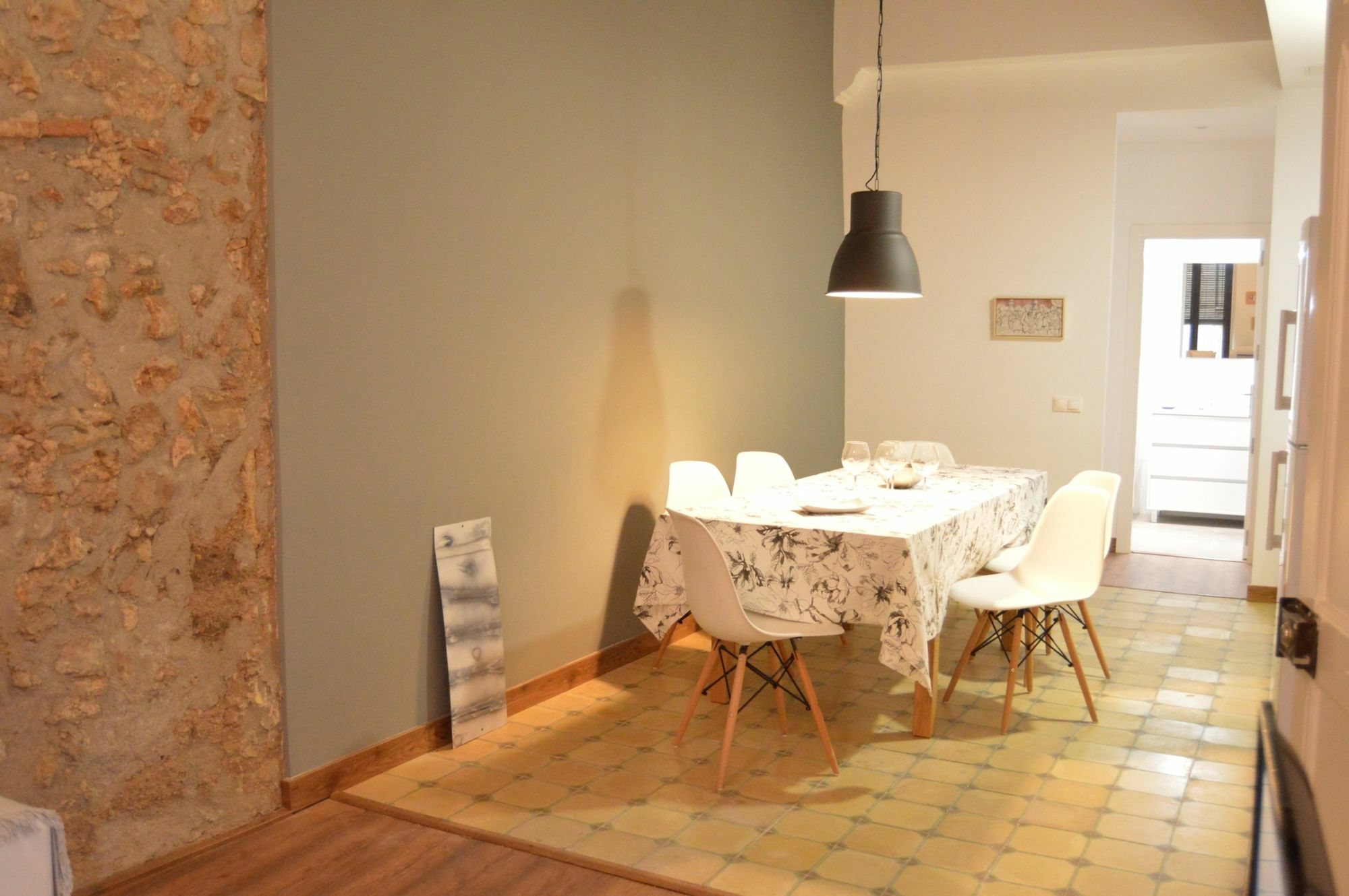 Tarragona Suites Mediona Екстер'єр фото